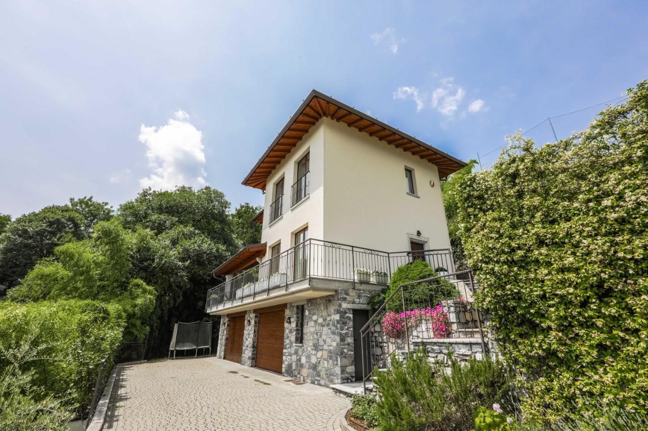 Villa Elena เมนาจโจ ภายนอก รูปภาพ