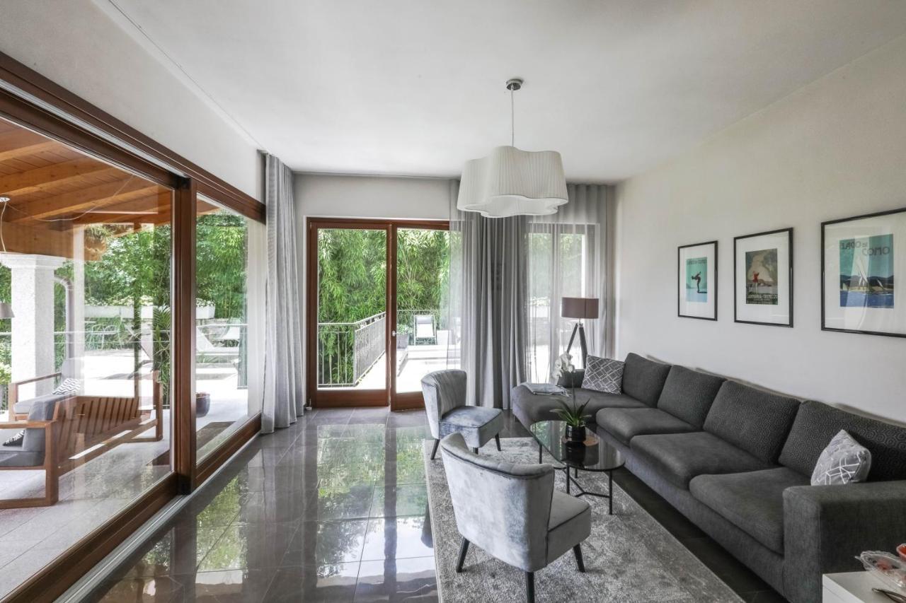 Villa Elena เมนาจโจ ภายนอก รูปภาพ