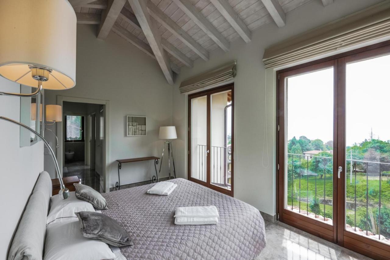 Villa Elena เมนาจโจ ภายนอก รูปภาพ